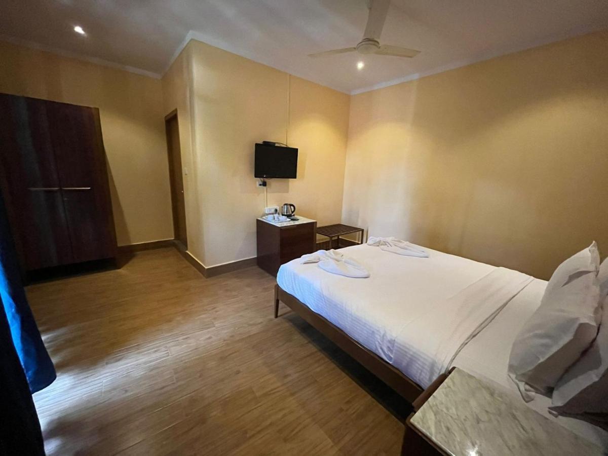Hotel Rococco Ashvem à Mandrem Extérieur photo