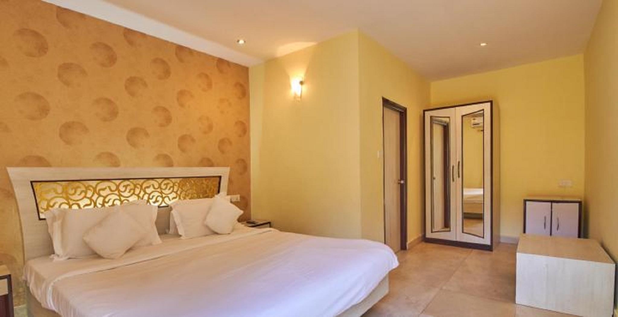 Hotel Rococco Ashvem à Mandrem Extérieur photo